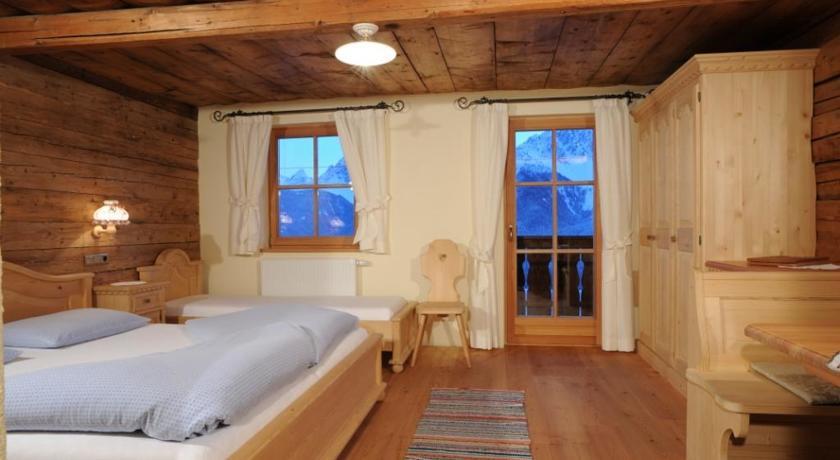 Glinzhof Mountain Natur Resort Agriturismo Innichen Rum bild
